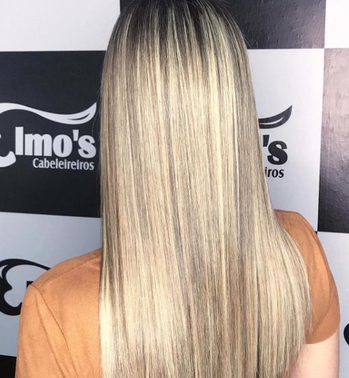 Loiro liso com brilho no salão Elmo's